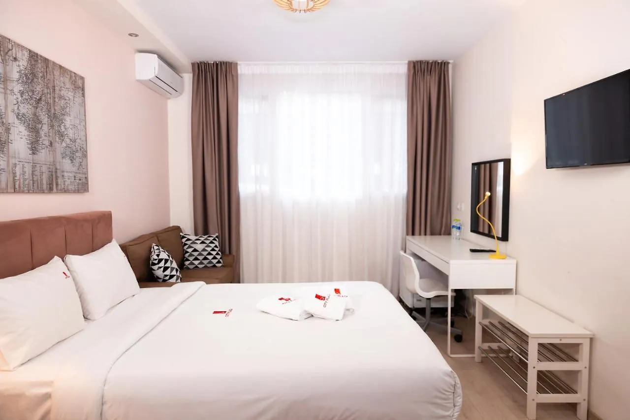 City Plaza Apartments & Rooms Thessaloniki 3*,  Griechenland
