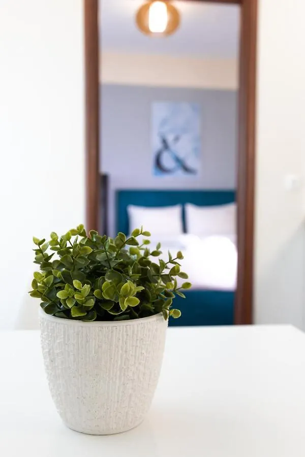 City Plaza Apartments & Rooms Thessaloniki 3*,  Griechenland