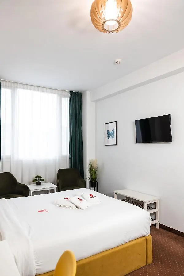 City Plaza Apartments & Rooms Thessaloniki 3*,  Griechenland