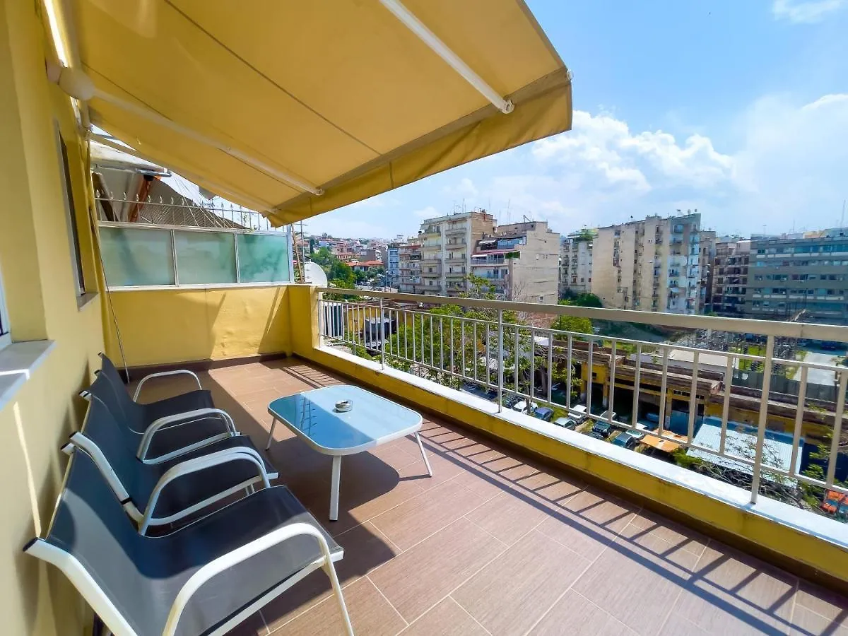 City Plaza Apartments & Rooms Thessaloniki 3*,