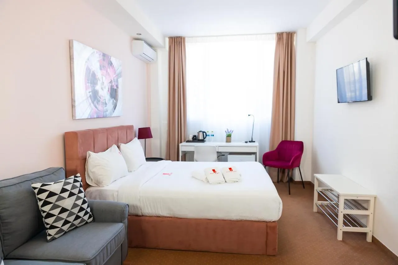 City Plaza Apartments & Rooms 테살로니키 3*,  그리스