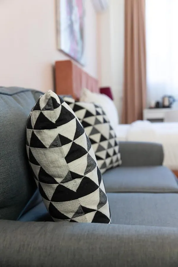 City Plaza Apartments & Rooms 테살로니키 3*,